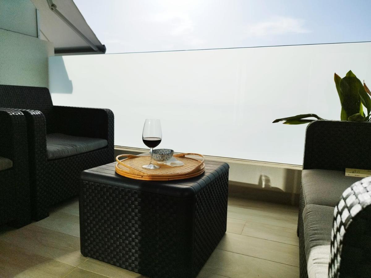 Amplio Y Comodo Apartamento. Granadilla De Abona Luaran gambar