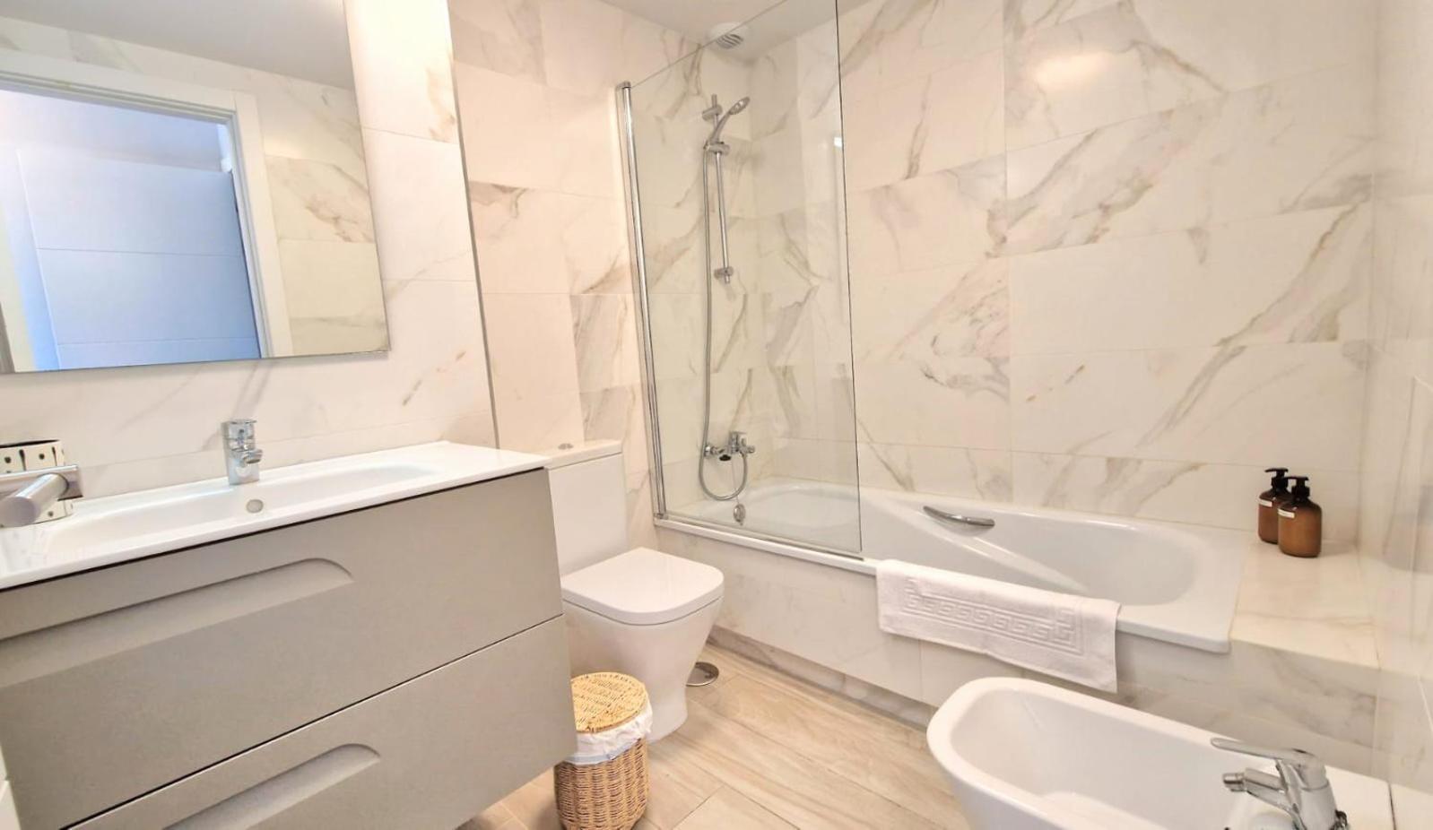 Amplio Y Comodo Apartamento. Granadilla De Abona Luaran gambar